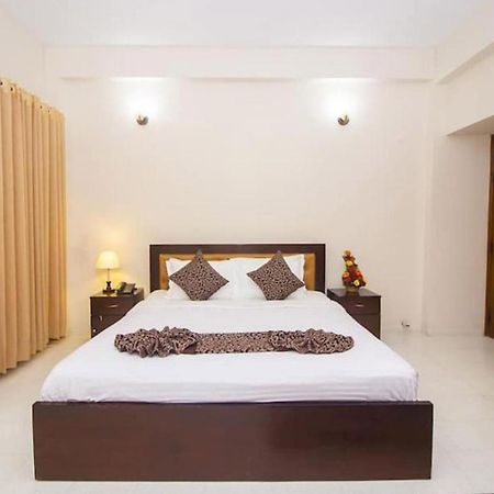 Hotel Suite Palace Baridhara Dhaka Exterior foto