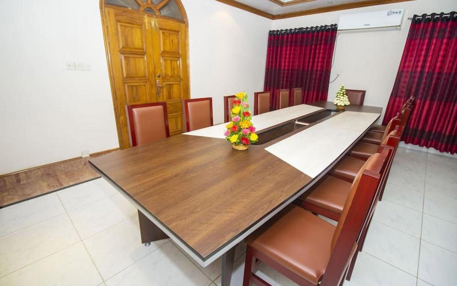 Hotel Suite Palace Baridhara Dhaka Exterior foto